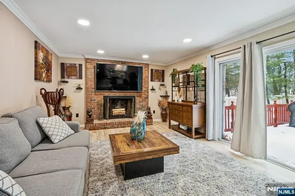 $749,000 | 29 Woodside Drive, Rockaway, NJ 07866