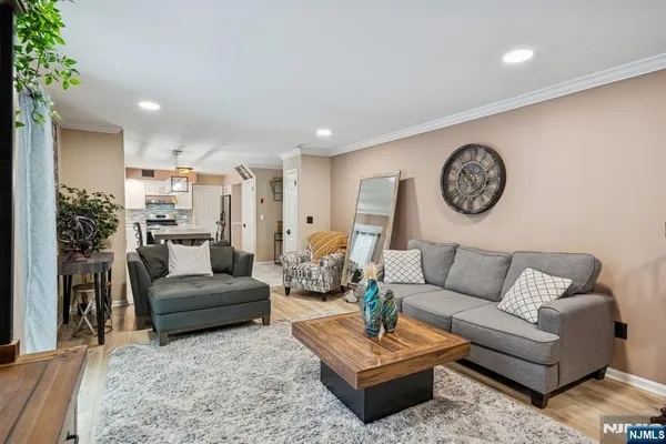 $749,000 | 29 Woodside Drive, Rockaway, NJ 07866