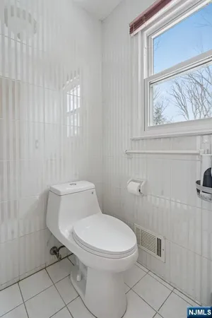 $749,000 | 29 Woodside Drive, Rockaway, NJ 07866