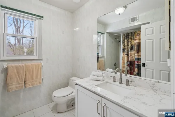 $749,000 | 29 Woodside Drive, Rockaway, NJ 07866