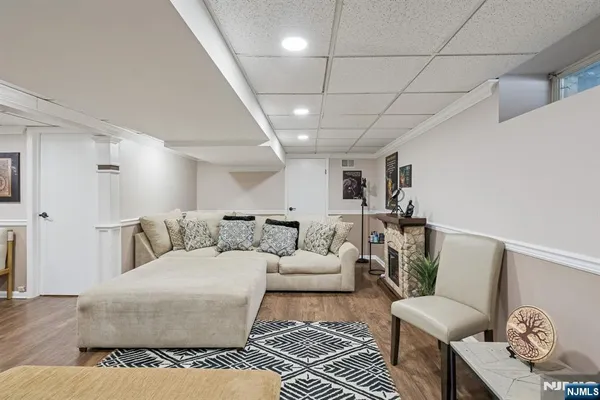 $749,000 | 29 Woodside Drive, Rockaway, NJ 07866