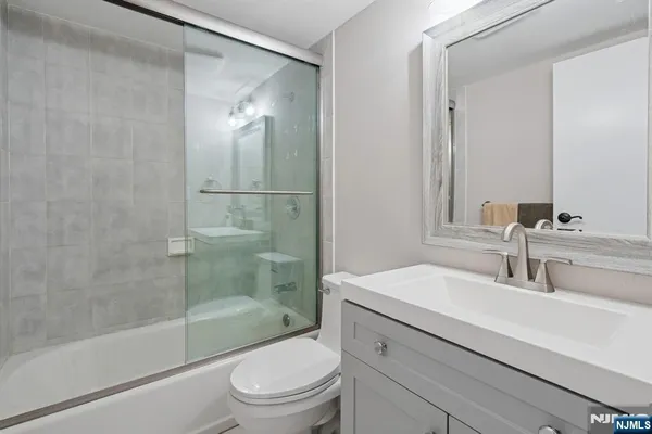 $749,000 | 29 Woodside Drive, Rockaway, NJ 07866