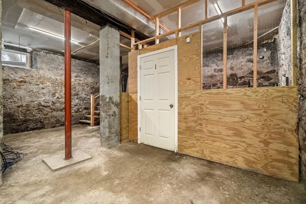 $579,000 | 7 Langford Park, Unit 1, Boston, MA 02119