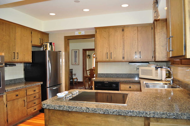509 Nuttall Road Riverside, IL 60546 - Photo 7 of 21