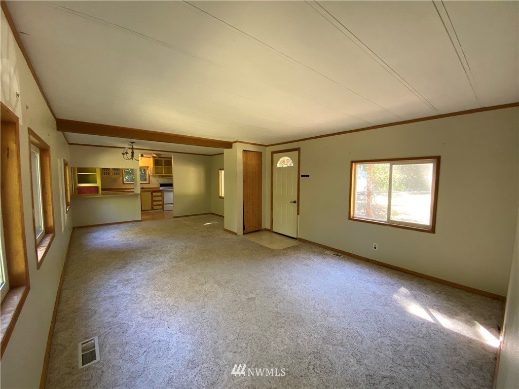 109 Ricky Lane Onalaska, WA 98570 - Photo 4 of 17 Gallery Image 4