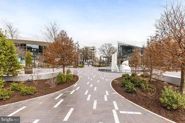 $359,900 | 800 4th Street Southwest, Unit N701, Washington, DC 20024