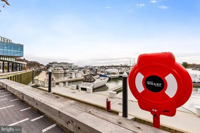 $359,900 | 800 4th Street Southwest, Unit N701, Washington, DC 20024