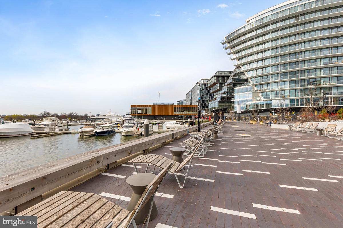 800 4th Street Southwest, Unit N701 Washington, DC 20024 - Photo 38 of 42