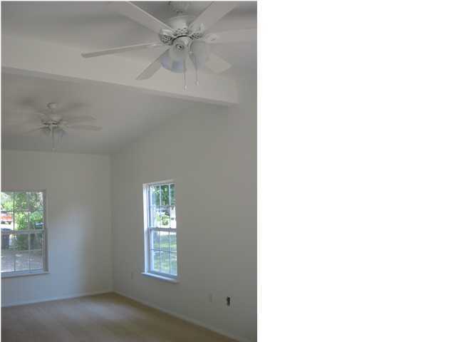 41 Ferry Road Northeast Fort Walton Beach, FL 32548 - Photo 2 of 8 Gallery Image 2