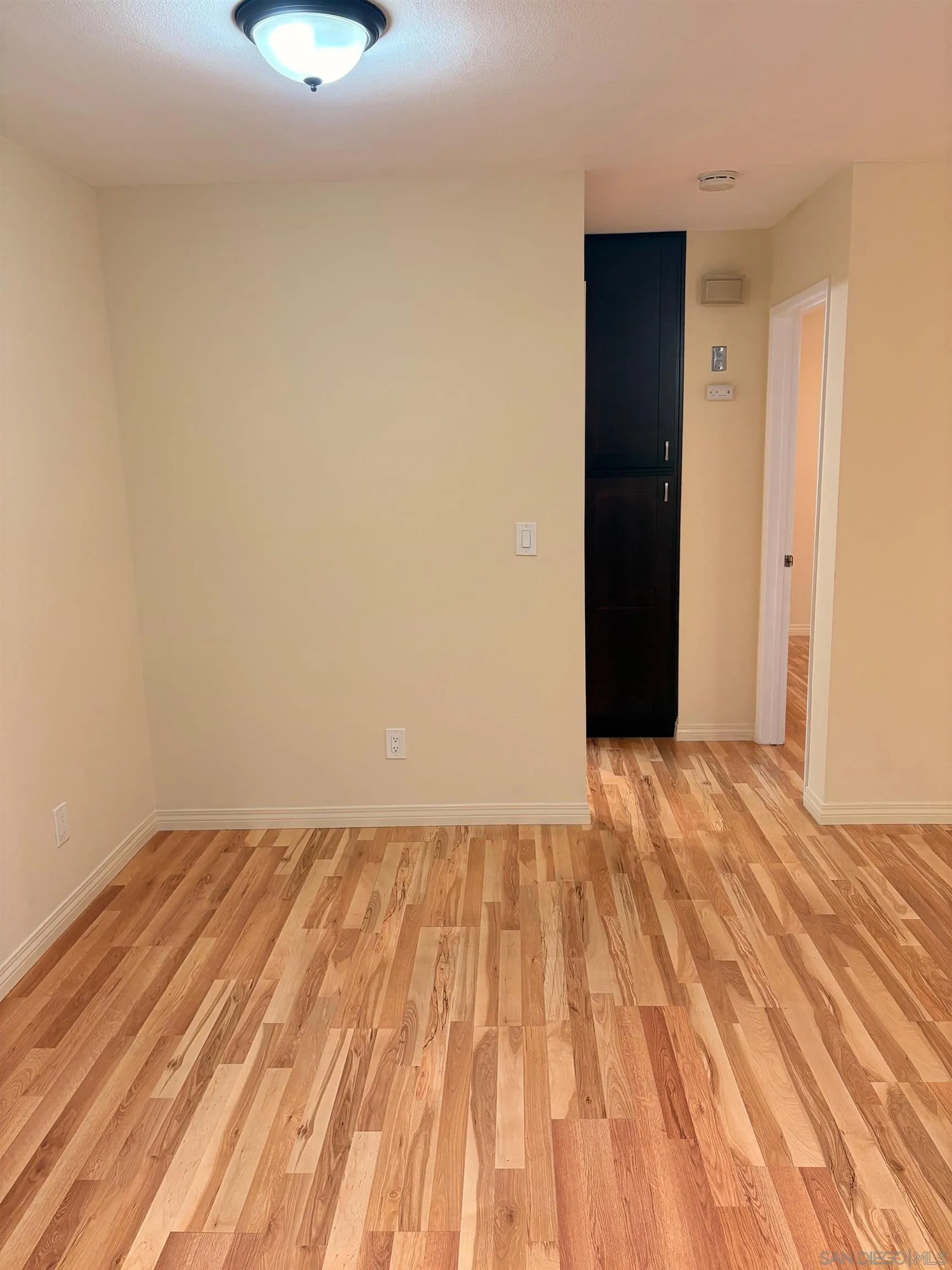 5946 Rancho Mission Road, Unit 149 San Diego, CA 92108 - Photo 8 of 23 Dining Room