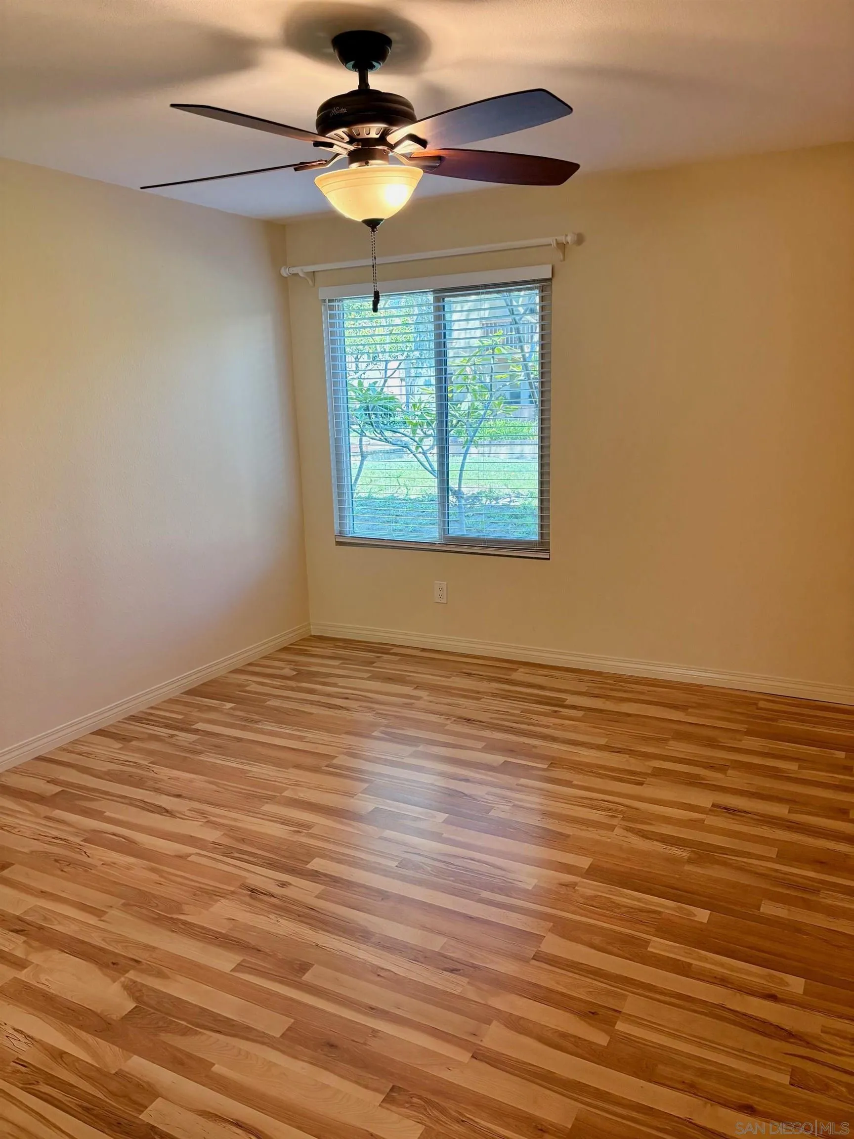5946 Rancho Mission Road, Unit 149 San Diego, CA 92108 - Photo 9 of 23 Primary Bedroom