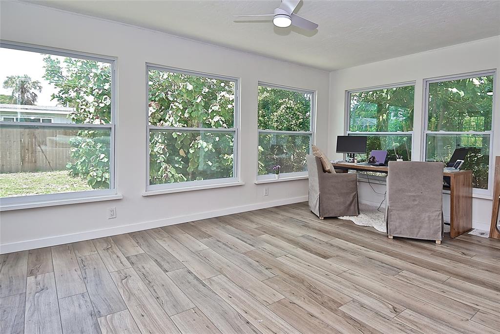 3340 Webber Street Sarasota, FL 34239 - Photo 12 of 32