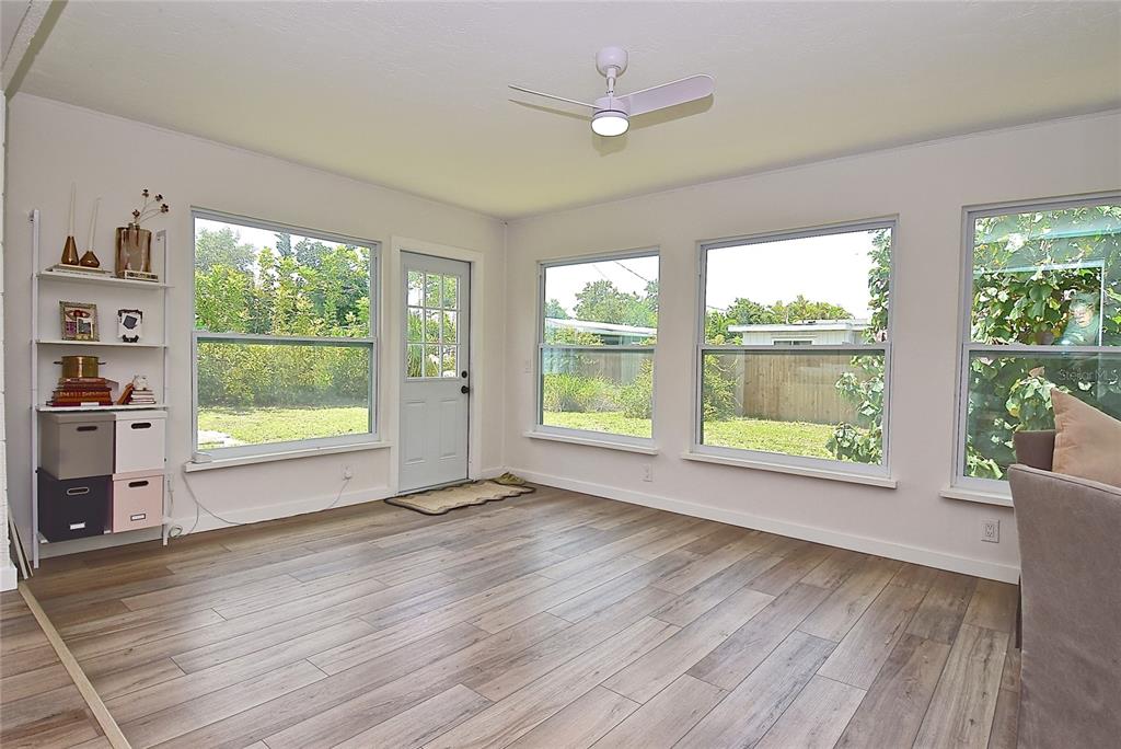 3340 Webber Street Sarasota, FL 34239 - Photo 13 of 32