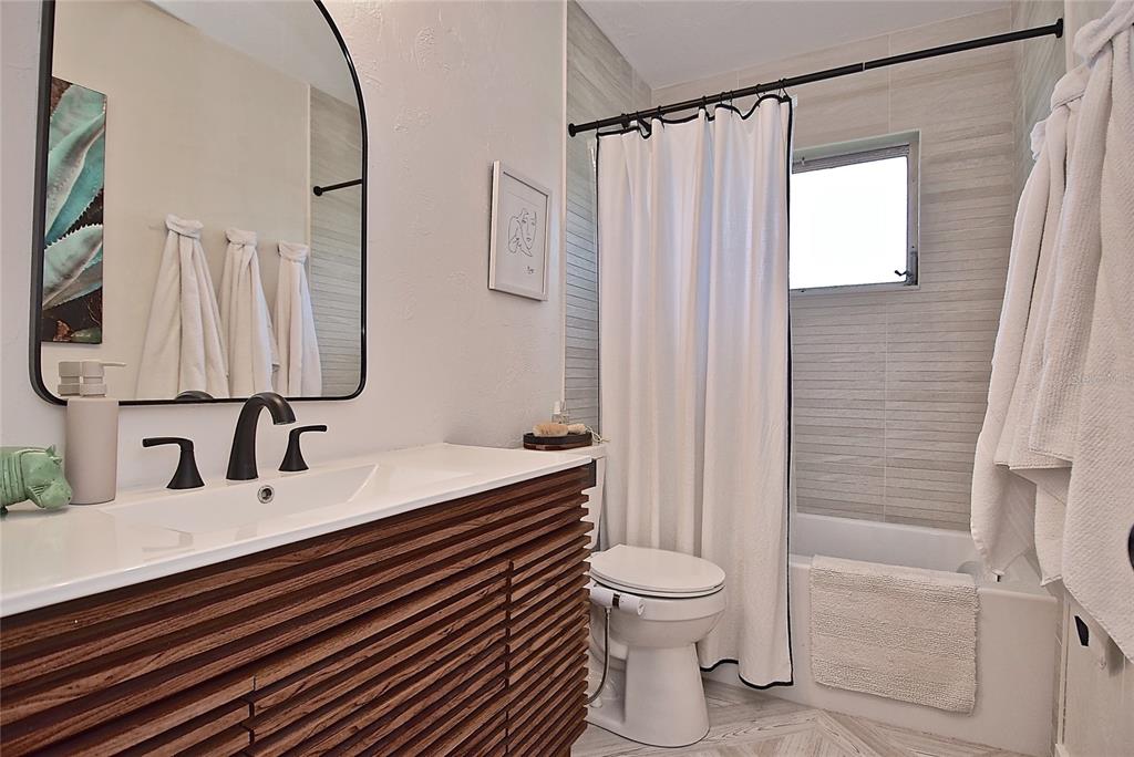 3340 Webber Street Sarasota, FL 34239 - Photo 19 of 32