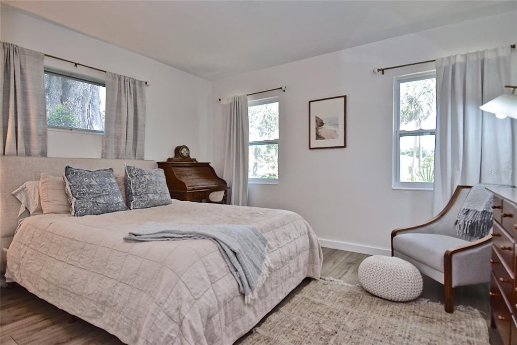 3340 Webber Street Sarasota, FL 34239 - Photo 20 of 32