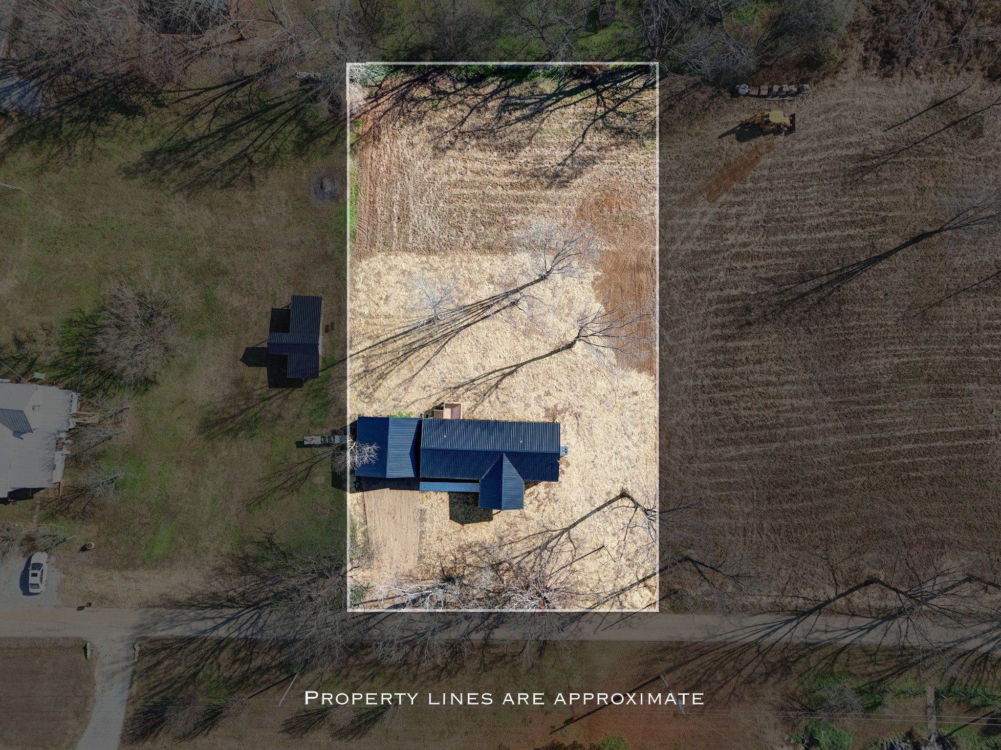 462 Circle Drive Prospect, TN 38477 - Photo 25 of 29 a view of bathroom with shower