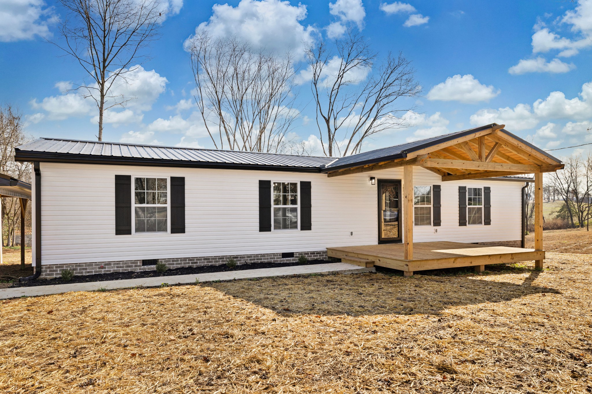 462 Circle Drive Prospect, TN 38477 - Photo 29 of 29 a front view of a house with a yard