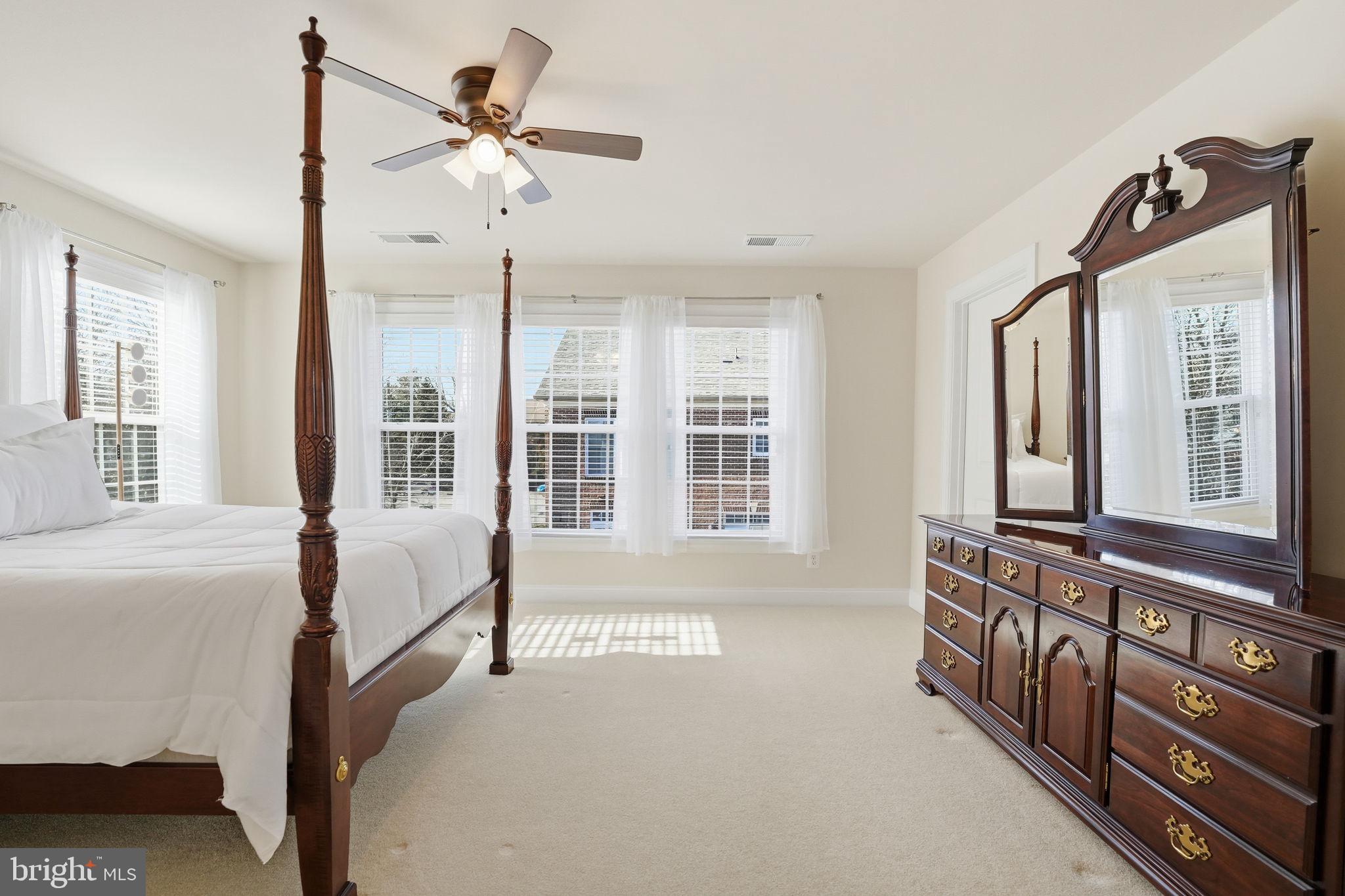 8015 Reserve Way Vienna, VA 22182 - Photo 25 of 58 a view of an entryway with front door