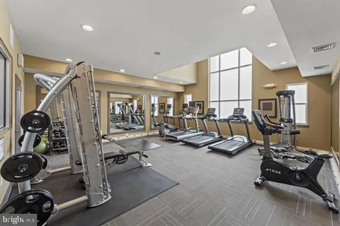 $999,990 | 8015 Reserve Way, Vienna, VA 22182