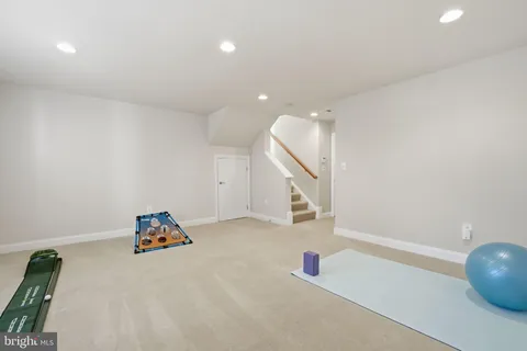 $999,990 | 8015 Reserve Way, Vienna, VA 22182