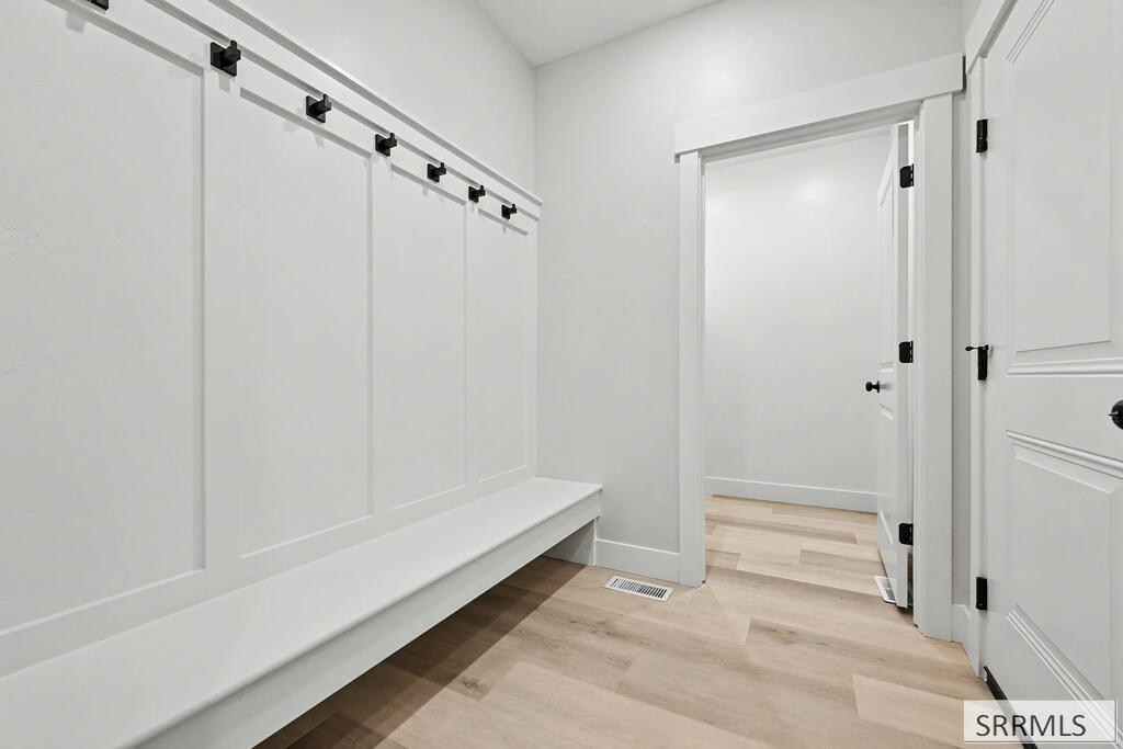 3174 Blue Muse Road Ammon, ID 83406 - Photo 15 of 17 Mud Room to Laundry Room