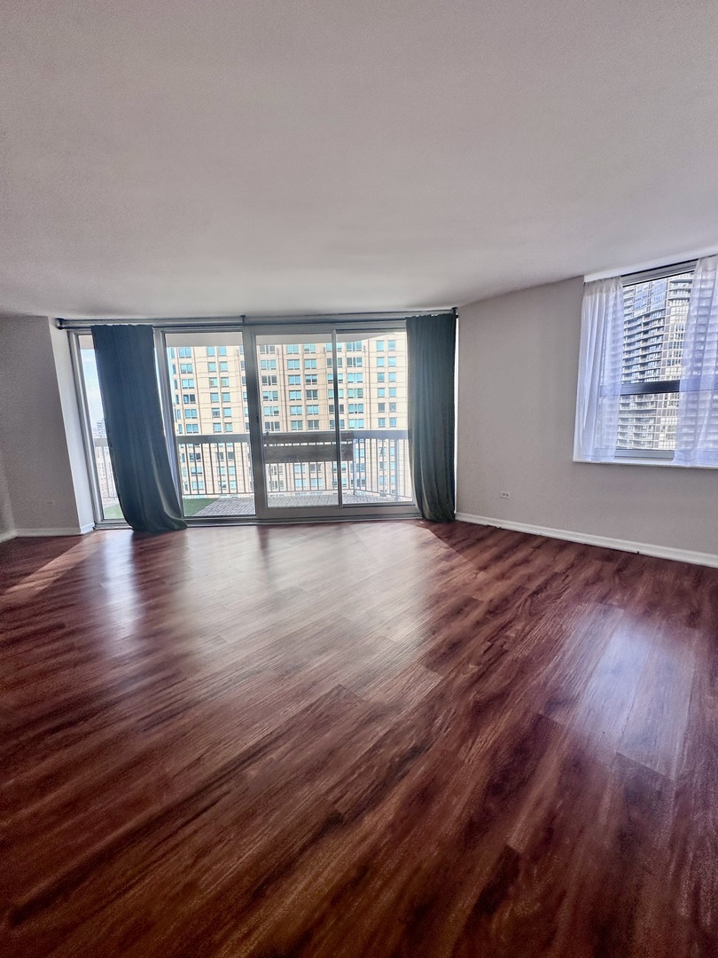 545 North Dearborn Street, Unit W2804 Chicago, IL 60654 - Photo 14 of 47