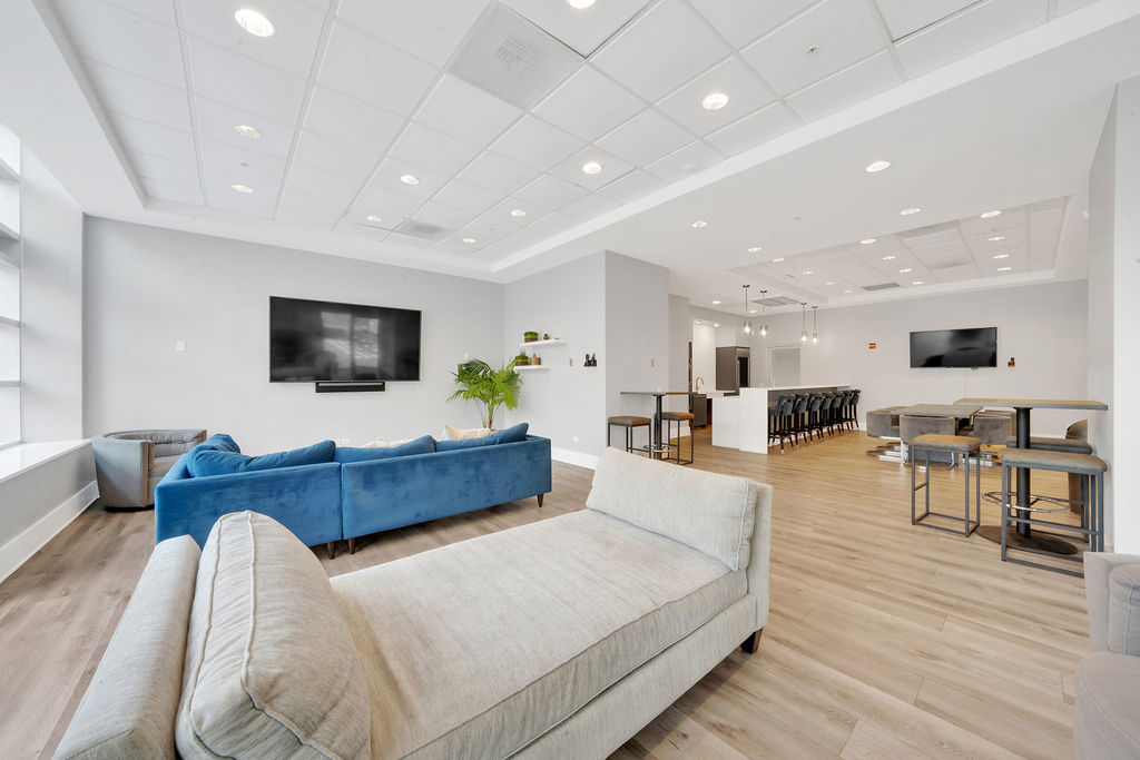 545 North Dearborn Street, Unit W2804 Chicago, IL 60654 - Photo 29 of 47