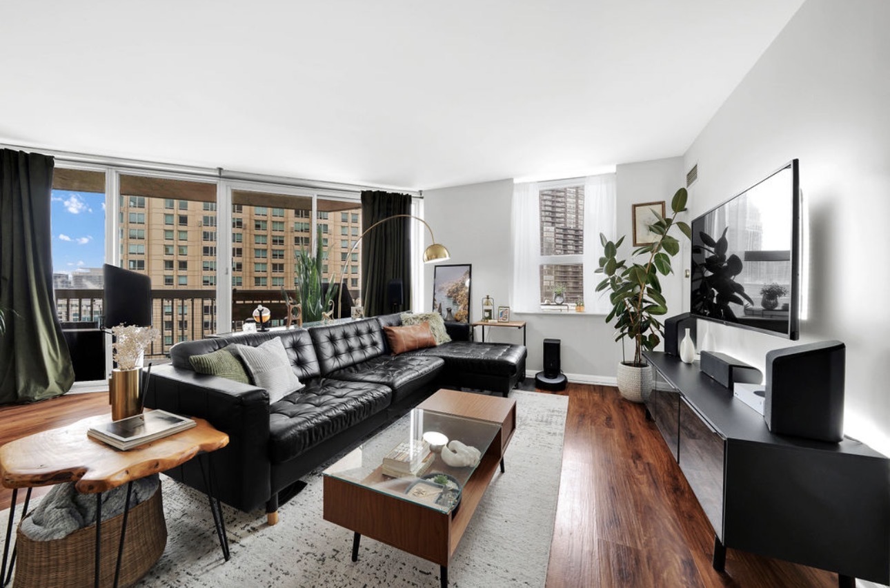 545 North Dearborn Street, Unit W2804 Chicago, IL 60654 - Photo 7 of 47