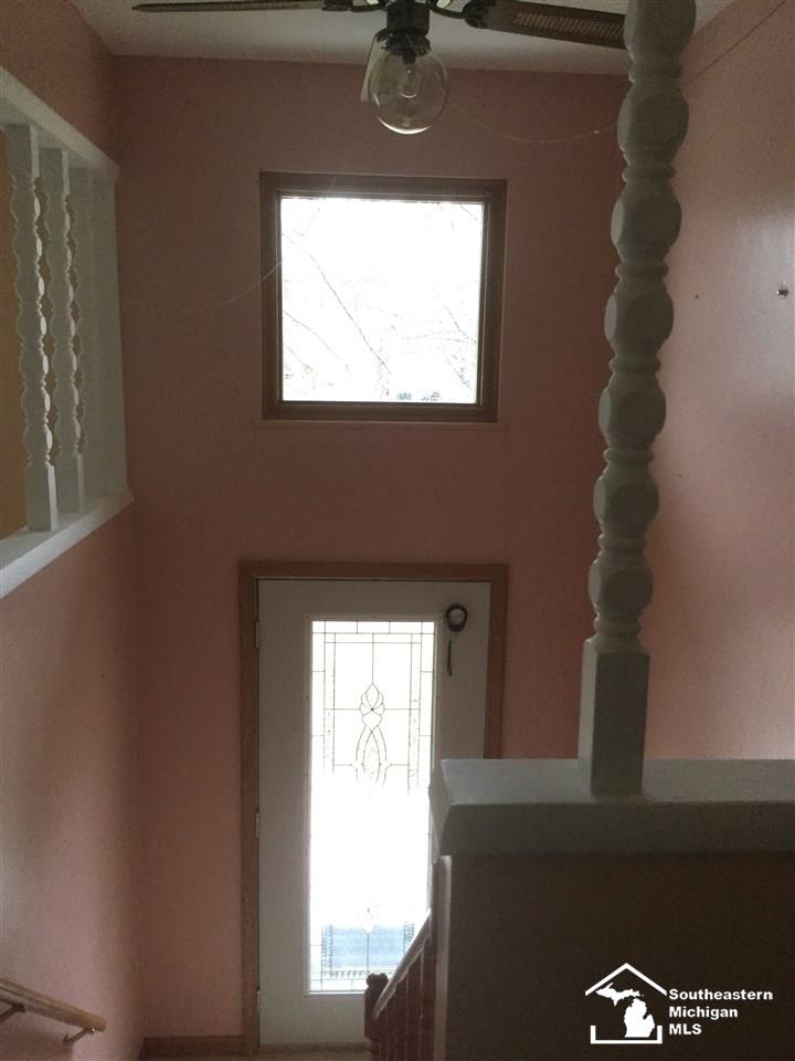 2428 North Raisinville Road Monroe, MI 48162 - Photo 3 of 19 Gallery Image 3