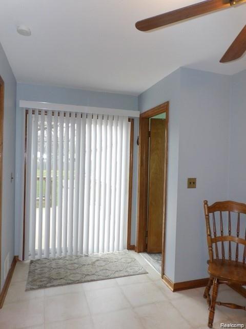 8108 Pardee Road Taylor, MI 48180 - Photo 41 of 58 41. NEW (2020) WALLSIDE DOORWALL TO DECK!