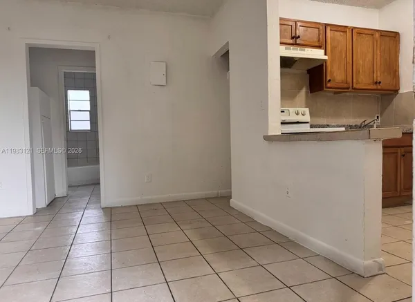 $1,300 | 1601 Northwest 62nd Street, Unit 6, Miami, FL 33147