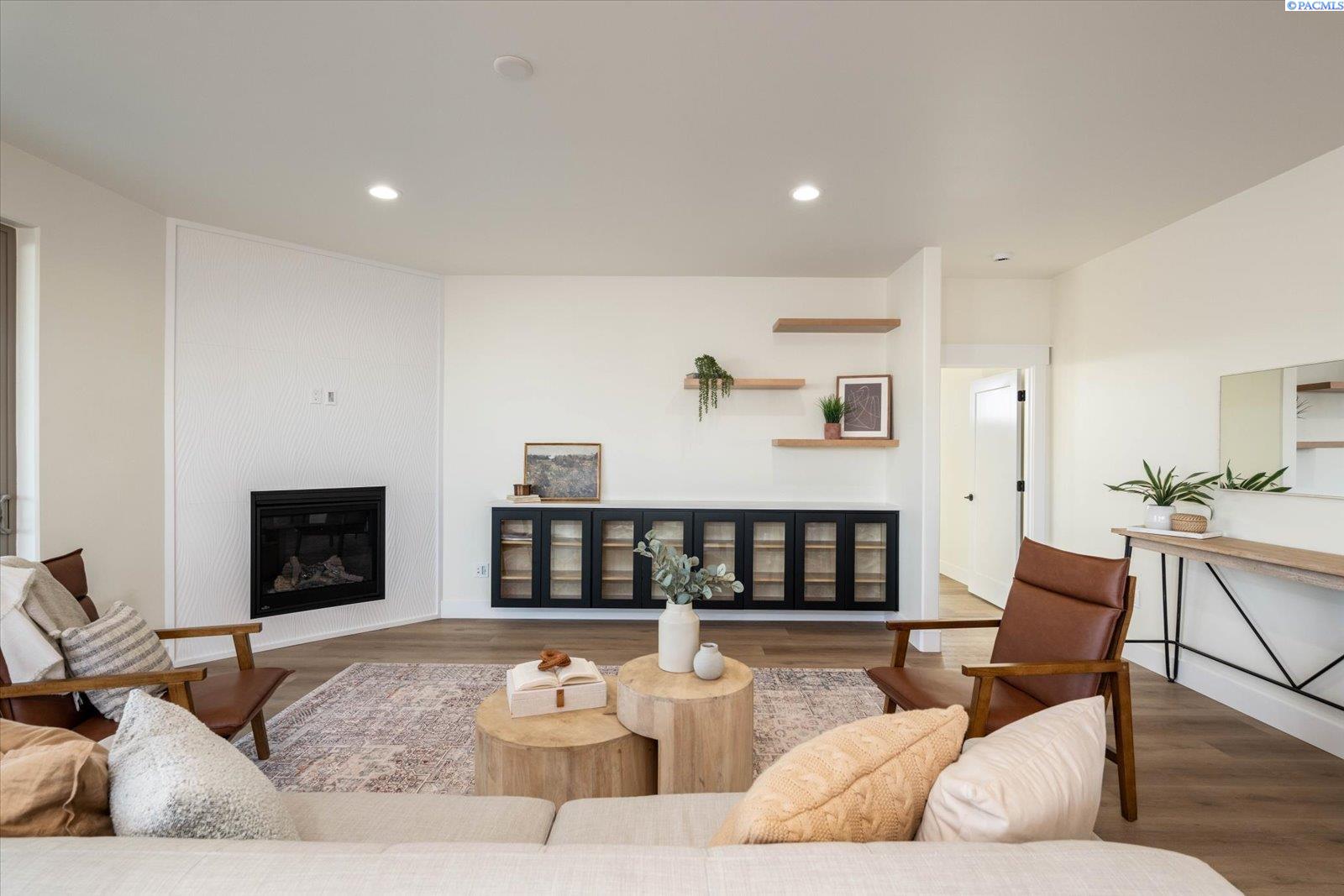 4175 East Clover Road Richland, WA 99352 - Photo 12 of 39 Gallery Image 12