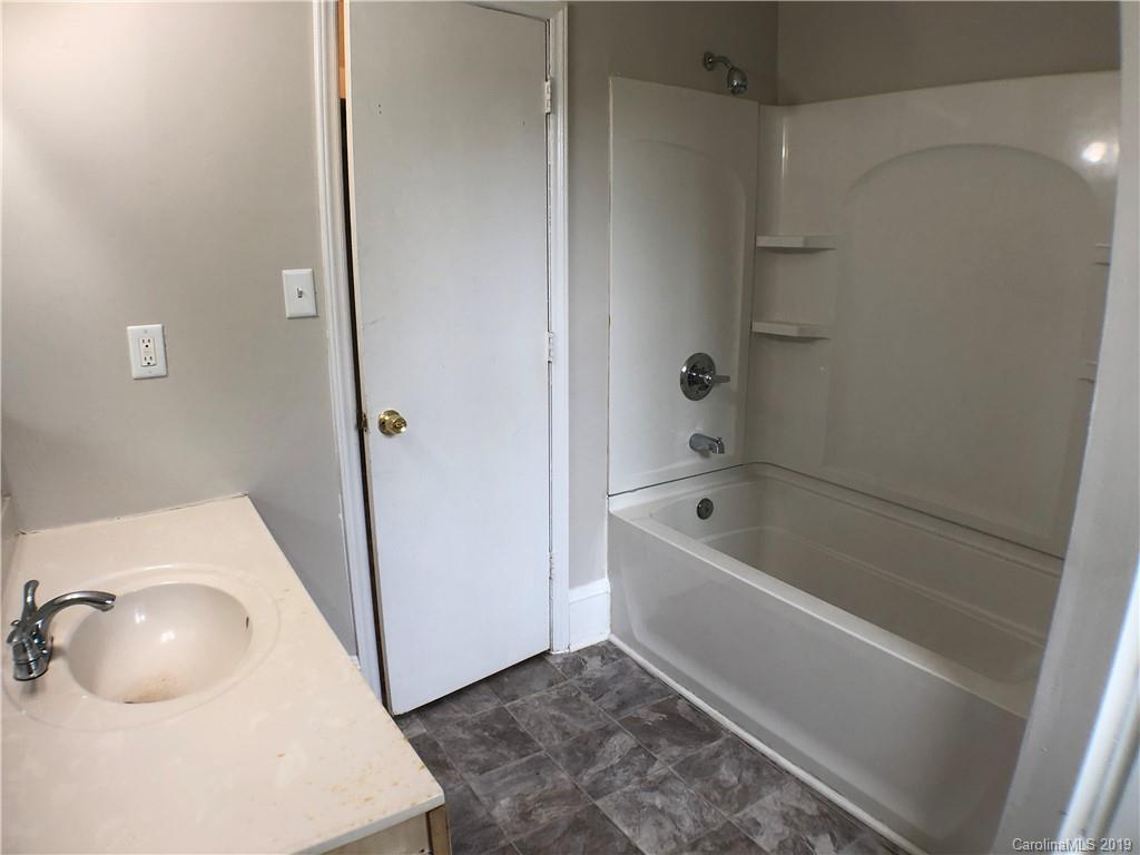 4604 Hovis Road Charlotte, NC 28208 - Photo 11 of 19
