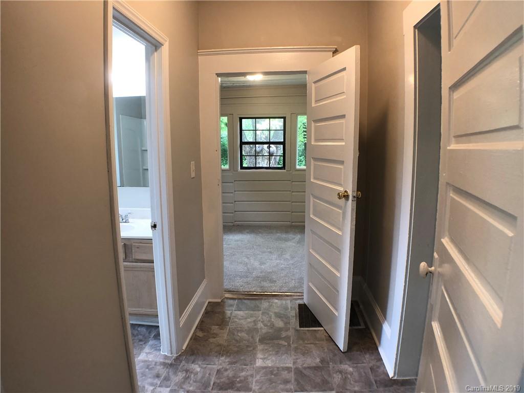 4604 Hovis Road Charlotte, NC 28208 - Photo 15 of 19