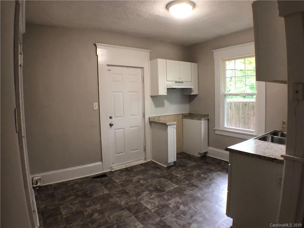4604 Hovis Road Charlotte, NC 28208 - Photo 7 of 19