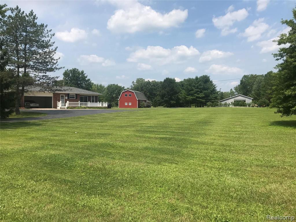 2384 West Labo Road Carleton, MI 48117 - Photo 4 of 63