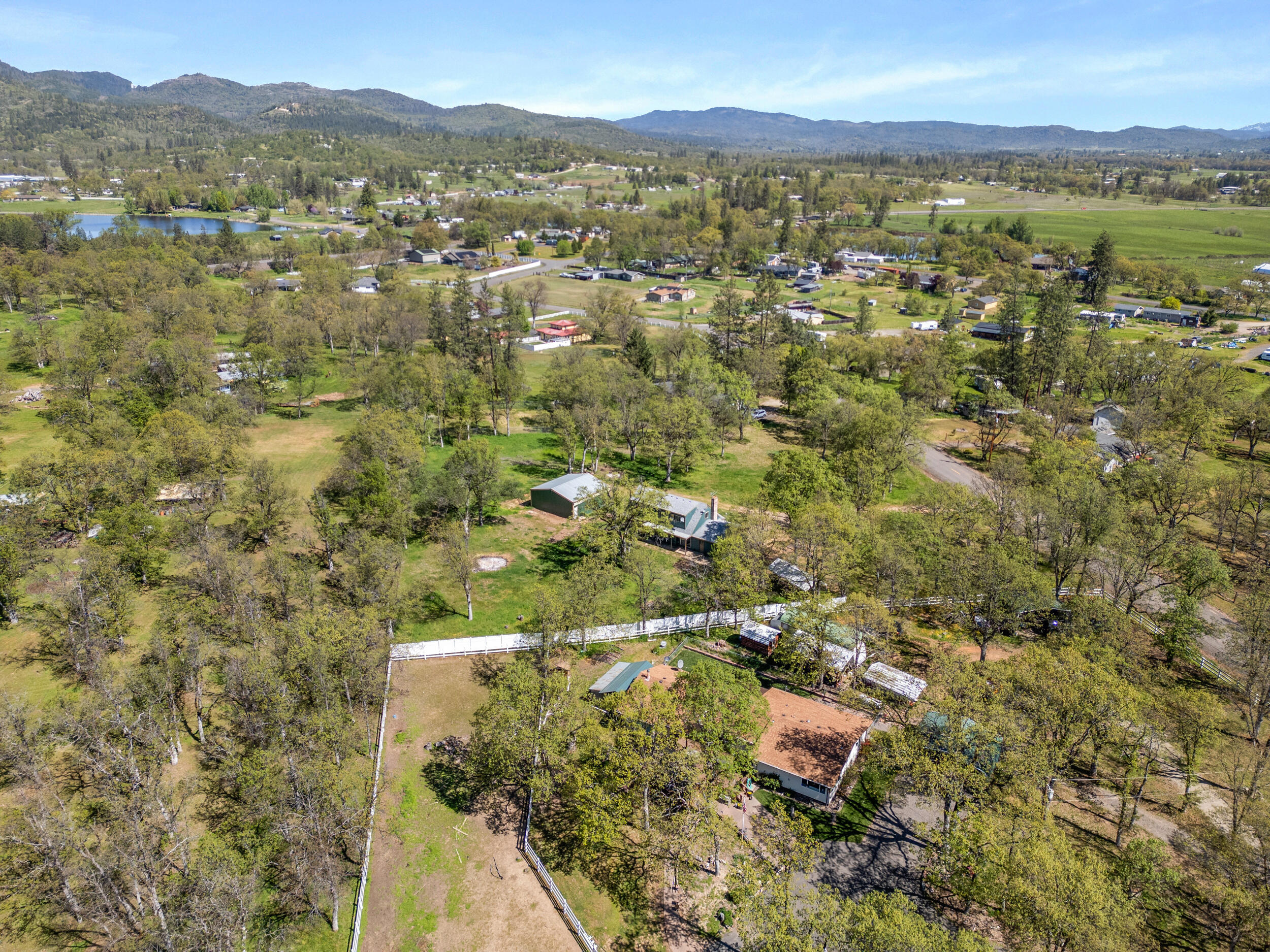 11515 Michael Road White City, OR 97503 - Photo 40 of 46 31_11515 michael road - drone - 03