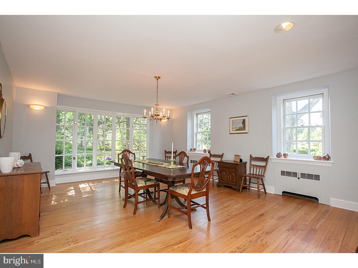 1387 Gilbert Road Abington, PA 19046 - Photo 3 of 25