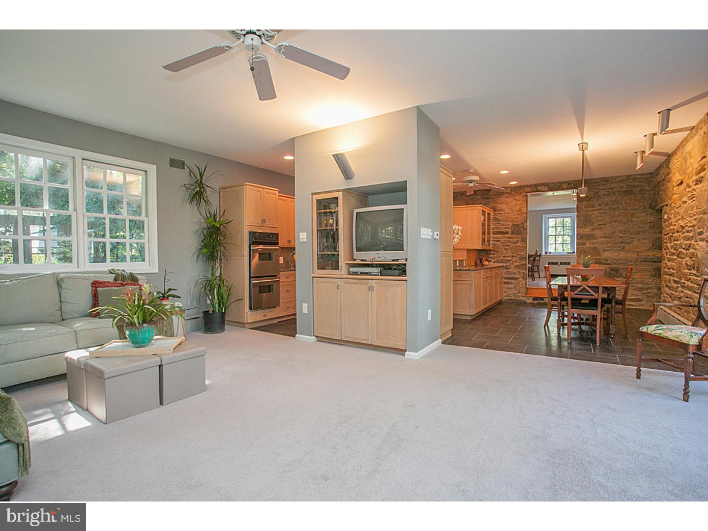 1387 Gilbert Road Abington, PA 19046 - Photo 7 of 25