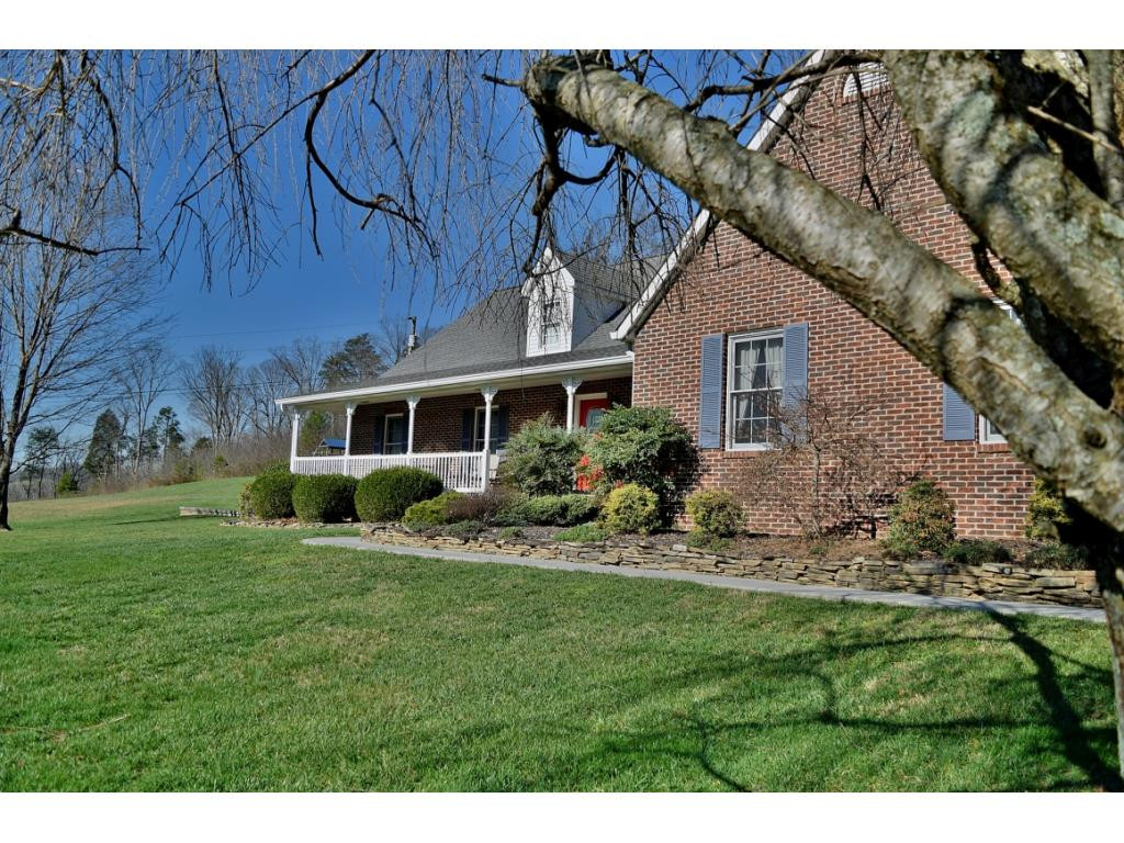 2179 Dave Buck Road Johnson City, TN 37601 - Photo 6 of 36 Photo 6