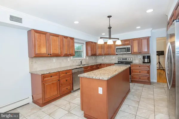 $690,000 | 202 Baltimore Pike, Chadds Ford, PA 19317