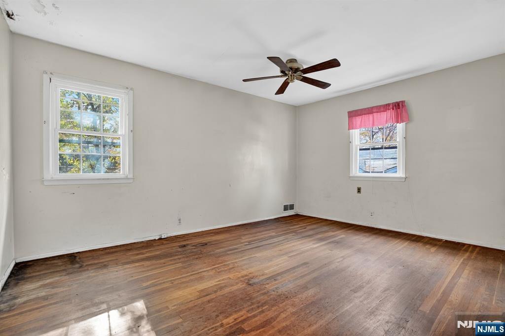 127 Harper Terrace Cedar Grove, NJ 07009 - Photo 11 of 17