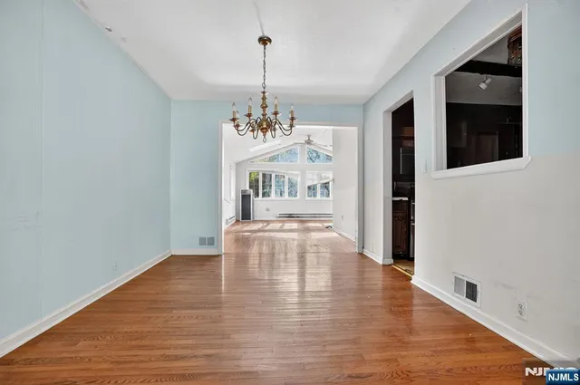 $640,000 | 127 Harper Terrace, Cedar Grove, NJ 07009