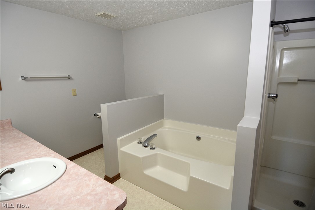 3285 Lester Road Medina, OH 44256 - Photo 35 of 50