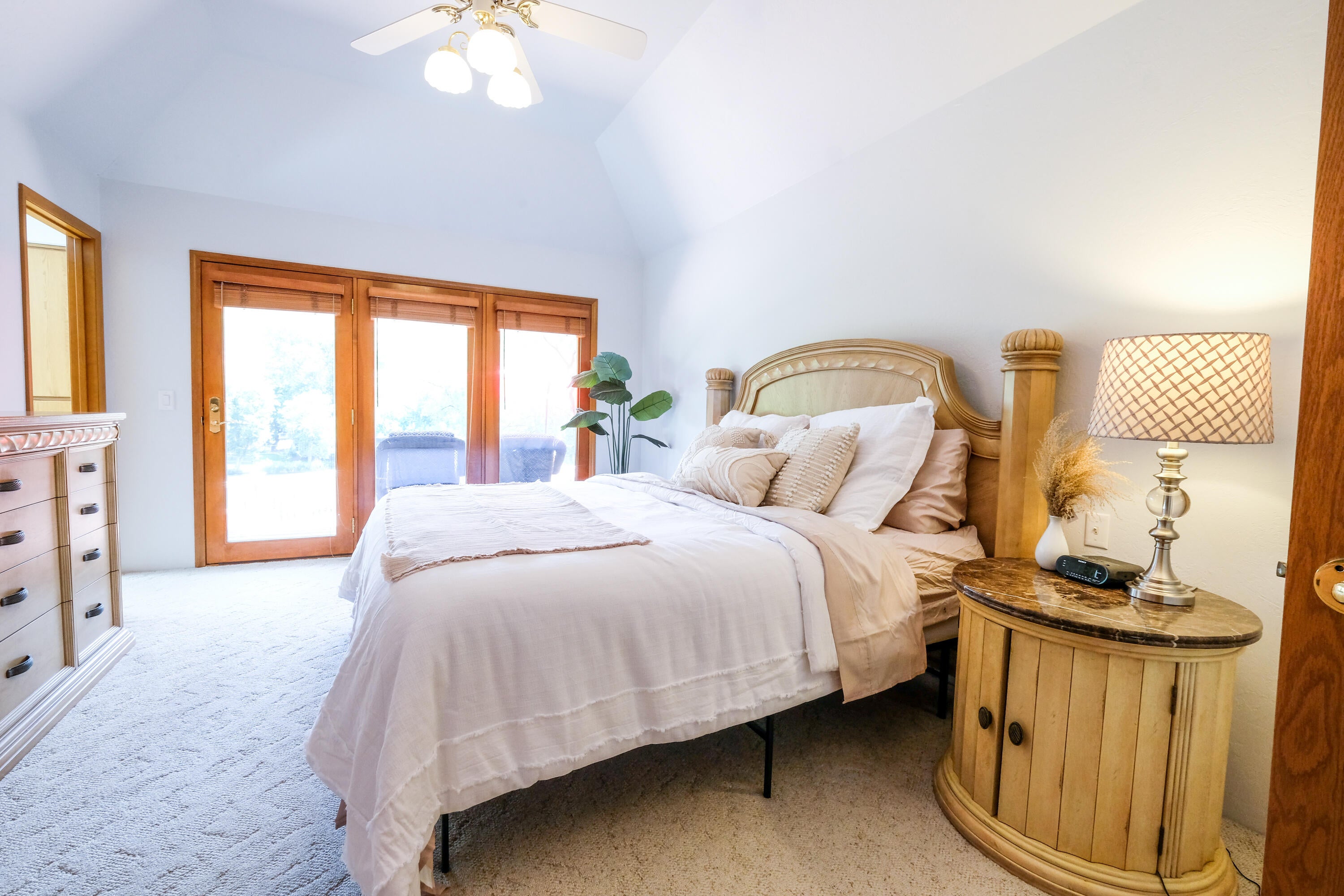 243 Rene Drive Shady Cove, OR 97539 - Photo 22 of 72 Primary Bedroom w/ porch access