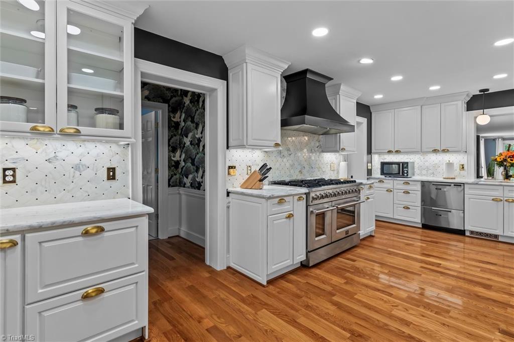 533 Crossingham Road Mount Airy, NC 27030 - Photo 8 of 49 Kitchen