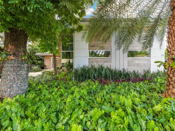 $22,000 | 79 Shore Drive West, Miami, FL 33133