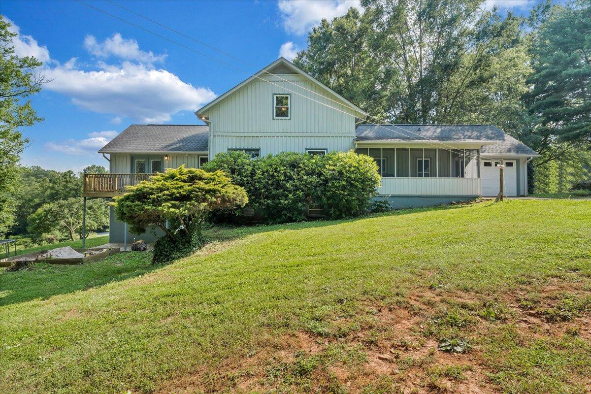 404 Robin Ridge Road Rocky Mount, VA 24151 - Photo 4 of 56 36-MIB05487