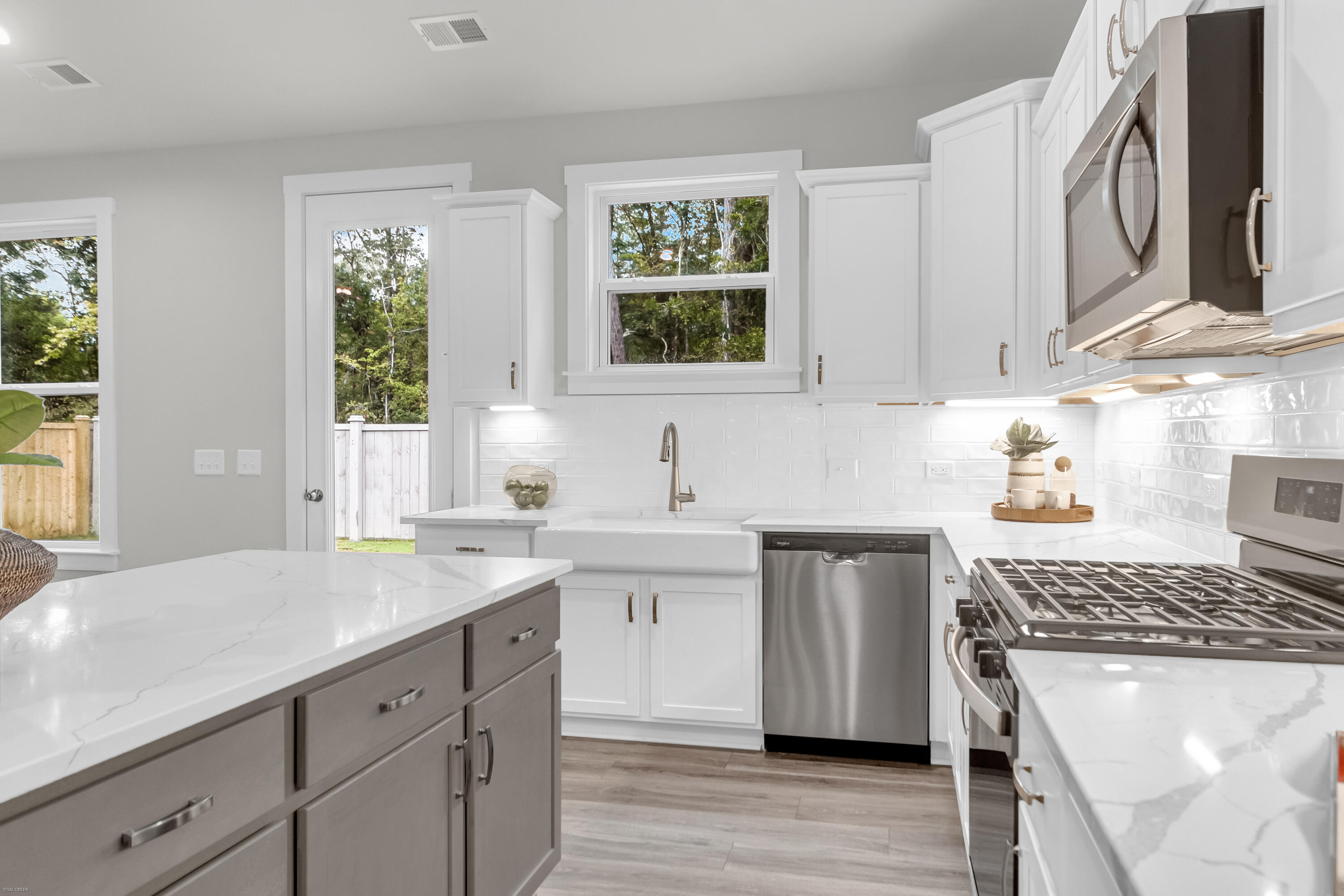 1019 Field Sparrow Drive, Unit CC3211 Ravenel, SC 29470 - Photo 21 of 31 HCM CC3-2-11 Declan P 1650 EPA1 EO (21)