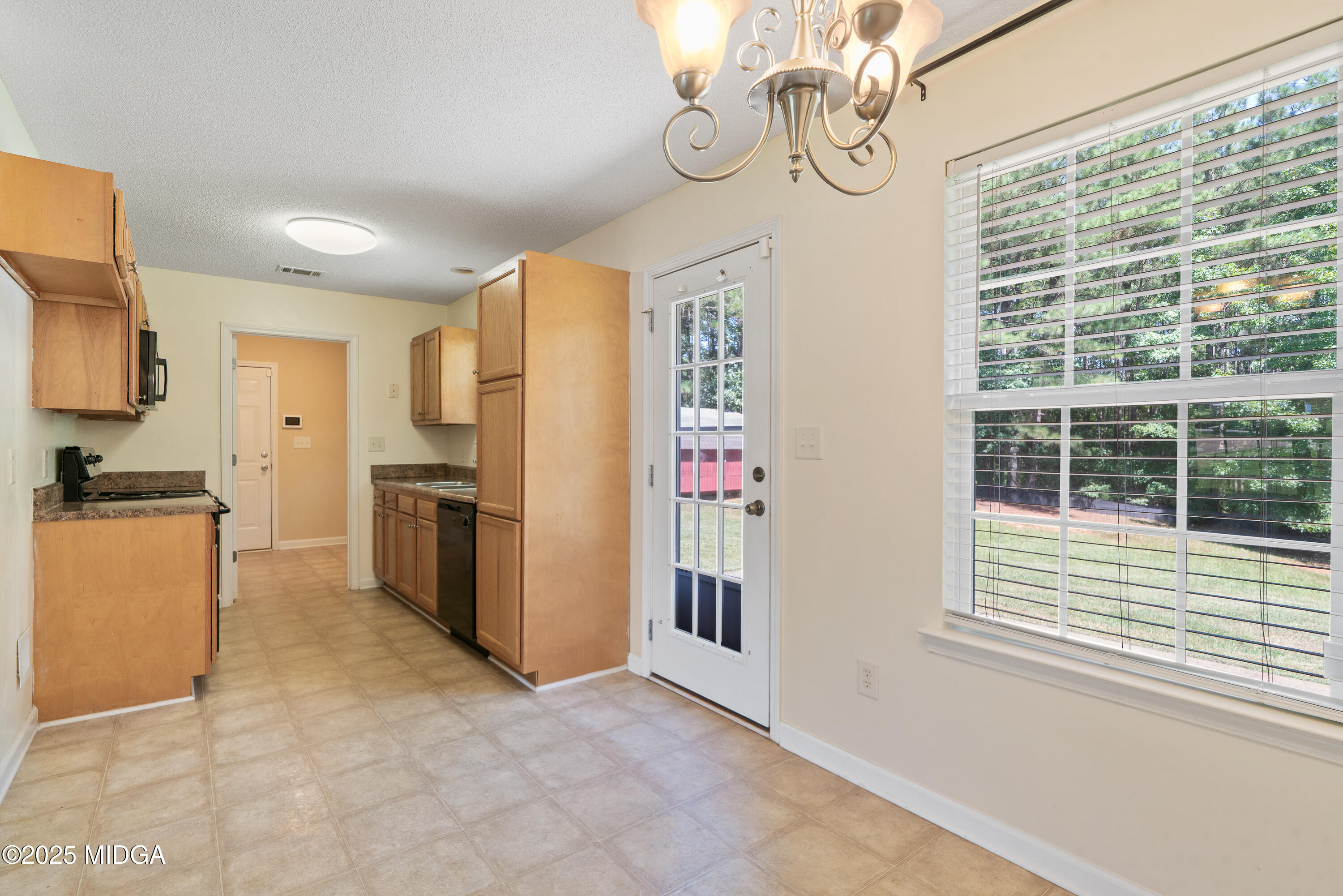 112 Cedar Ridge Road Forsyth, GA 31029 - Photo 11 of 39 112 Cedar Ridge Dr-4665